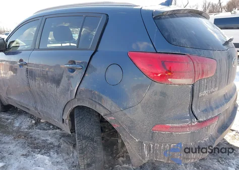 2015 Kia Sportage Lx z USA, uszkodzony, nr VIN KNDPBCAC9F7793608